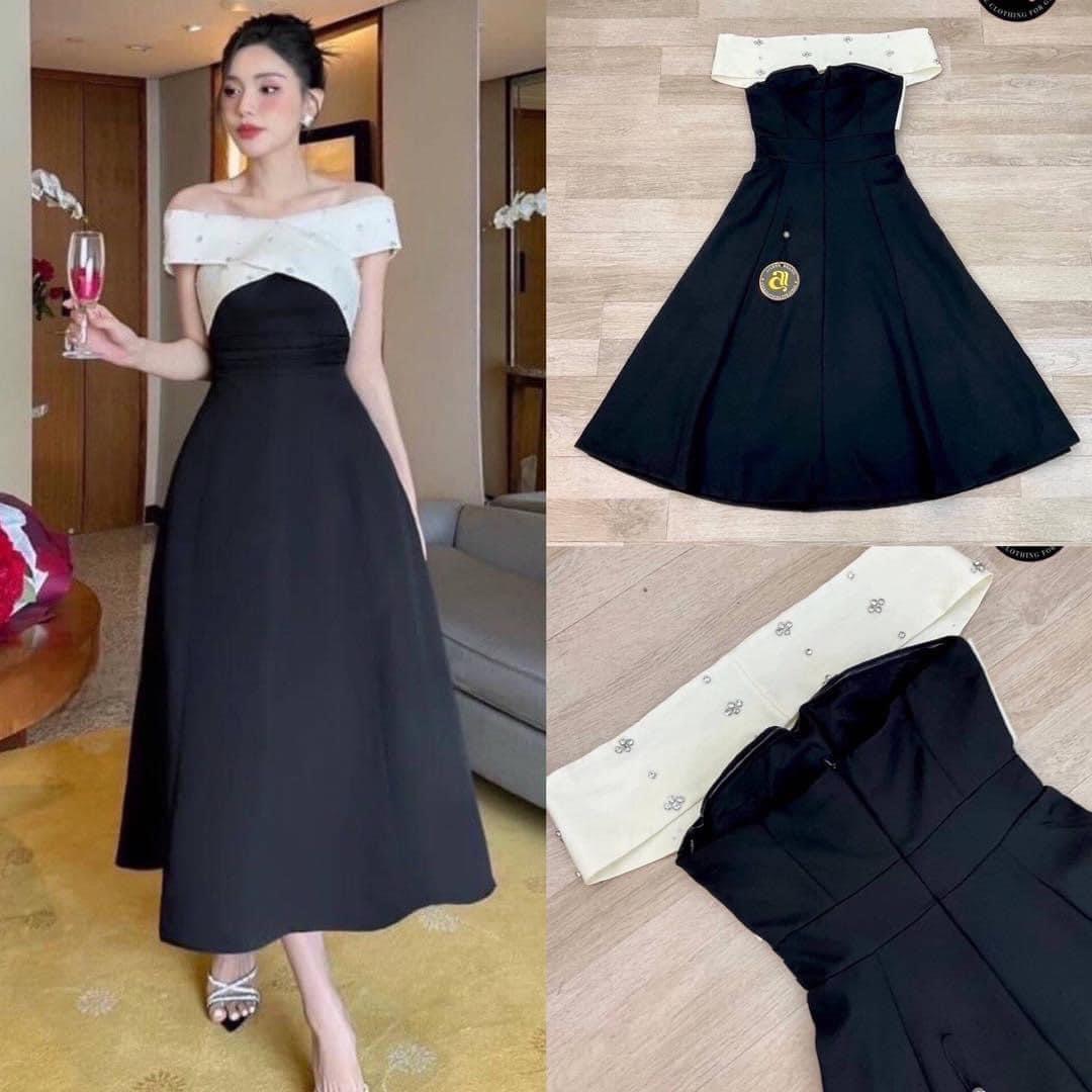 เดรสยาวสีดำ ดีไซน์เกาะอกแต่งผ้าปาดไหล่สีครีมยาวถึงด้านหลังเพิ่มอะไหล่เพชรเย็บเป็นดอกไม้สลับเม็ดเดี่ยวสวยมาก ๆ ( เสริมฟองน้ำ มาซิปหลัง ) ใส่สบาย สินค้าคุณภาพ (พร้อมส่ง)