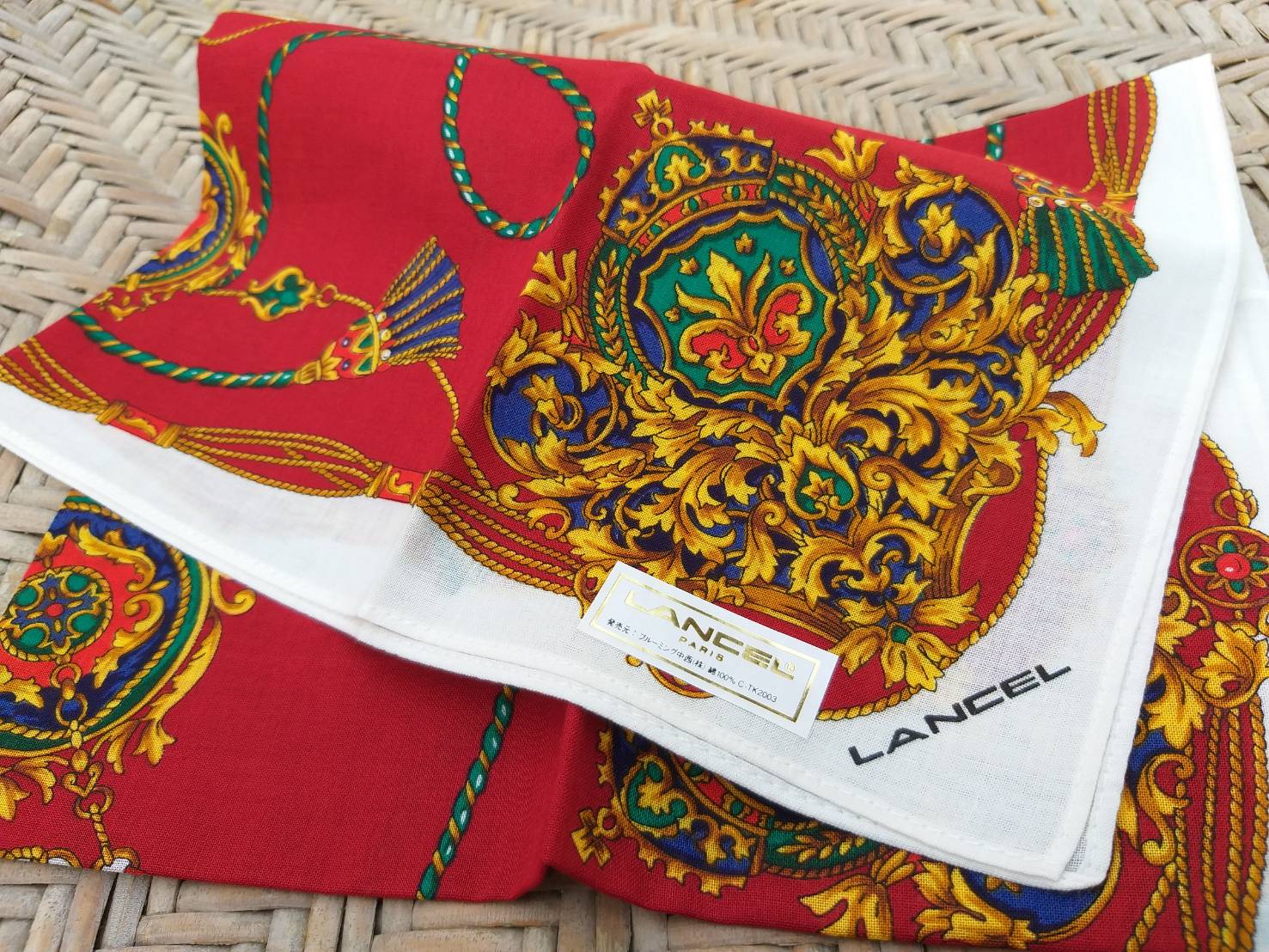 ผ้าเช็ดหน้า LANCEL สวยทุกผืน