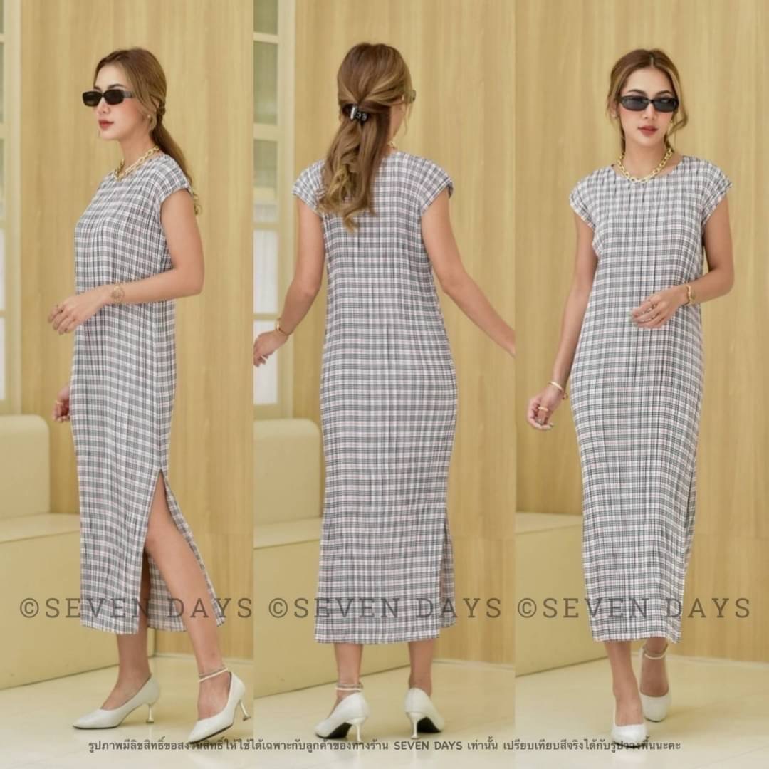 ชุดเดรสยาวผ้าอัดพลีททั้งตัวอย่างดี ลายเรียบ หรูสวย เนื้อผ้าทิ้งตัวและอยู่ทรงตามแบบฉบับงาน แบรนด์ ใส่สบาย สินค้าคุณภาพ (พร้อมส่ง)