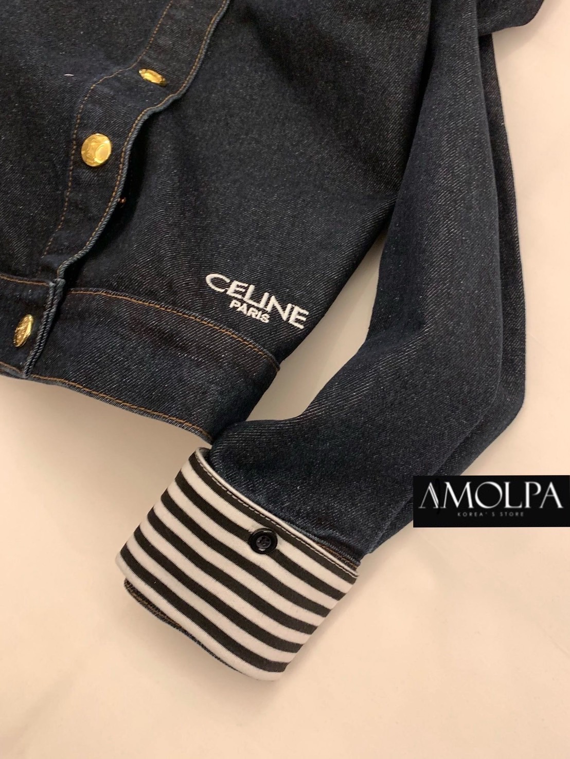 JACKET CELINE DENIM งานนี้ไฮเอนชนช๊อป ขึ้นห้างเลยน๊า งาน ใส่สบายสุดๆห้ามพลาดเลยจ้า : สินค้าคุณภาพ (พร้อมส่ง)