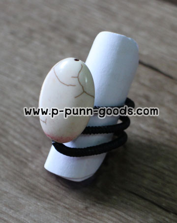 แหวนพันเชือกเทียน หินเทอร์ควอยส์ขาวเม็ดใหญ่