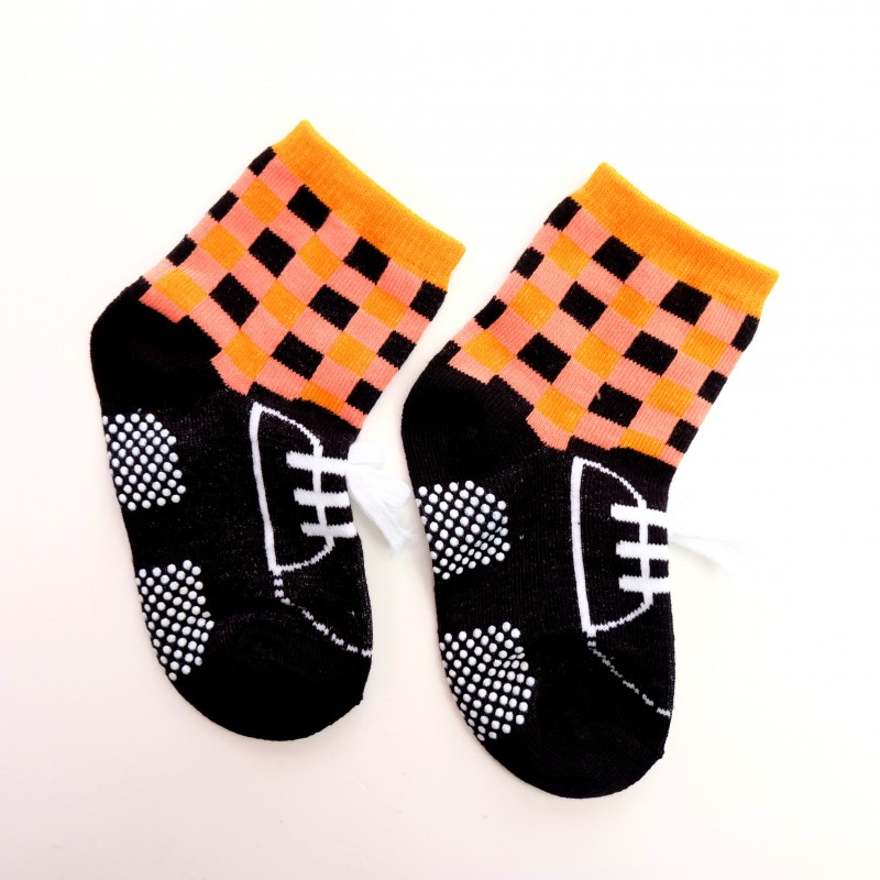 ถุงเท้าเด็กเล็ก 1-3 ขวบ ลายรองเท้า มีเชือกผูกหลอกสุดเท่ เนื้อนุ่ม ยืดหยุ่น