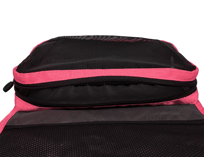 Bagsmart กระเป๋าใส่อุปกรณ์อาบน้ำ คุณภาพสูง ใส่อุปกรณ์อาบน้ำ แขวนได้ สำหรับเดินทาง ท่องเที่ยว (Pink)