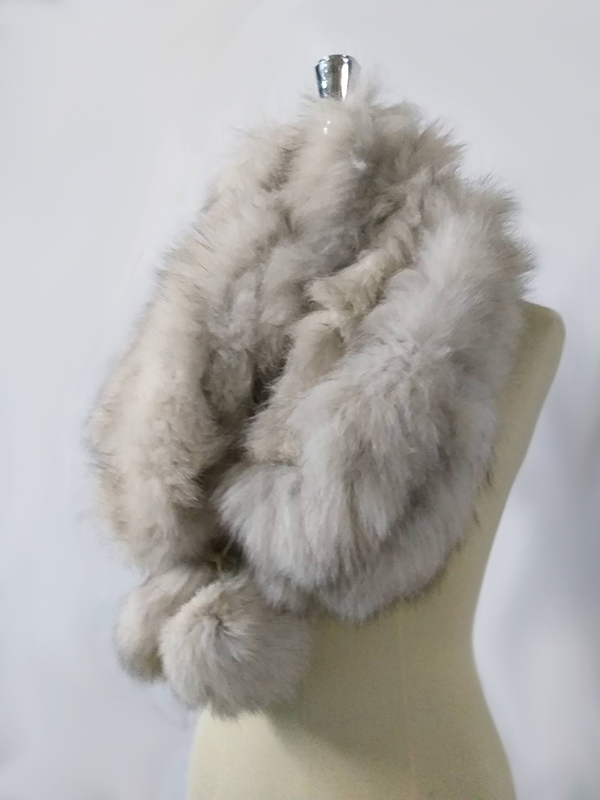 ผ้าพันคอ แต่งโค้ท เฟอร์แรคคูนแท้ อลังการ