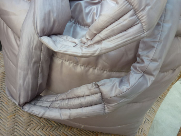 กระเป๋าบุขนนก ROOTOTE FEATHER ROO GRANDE