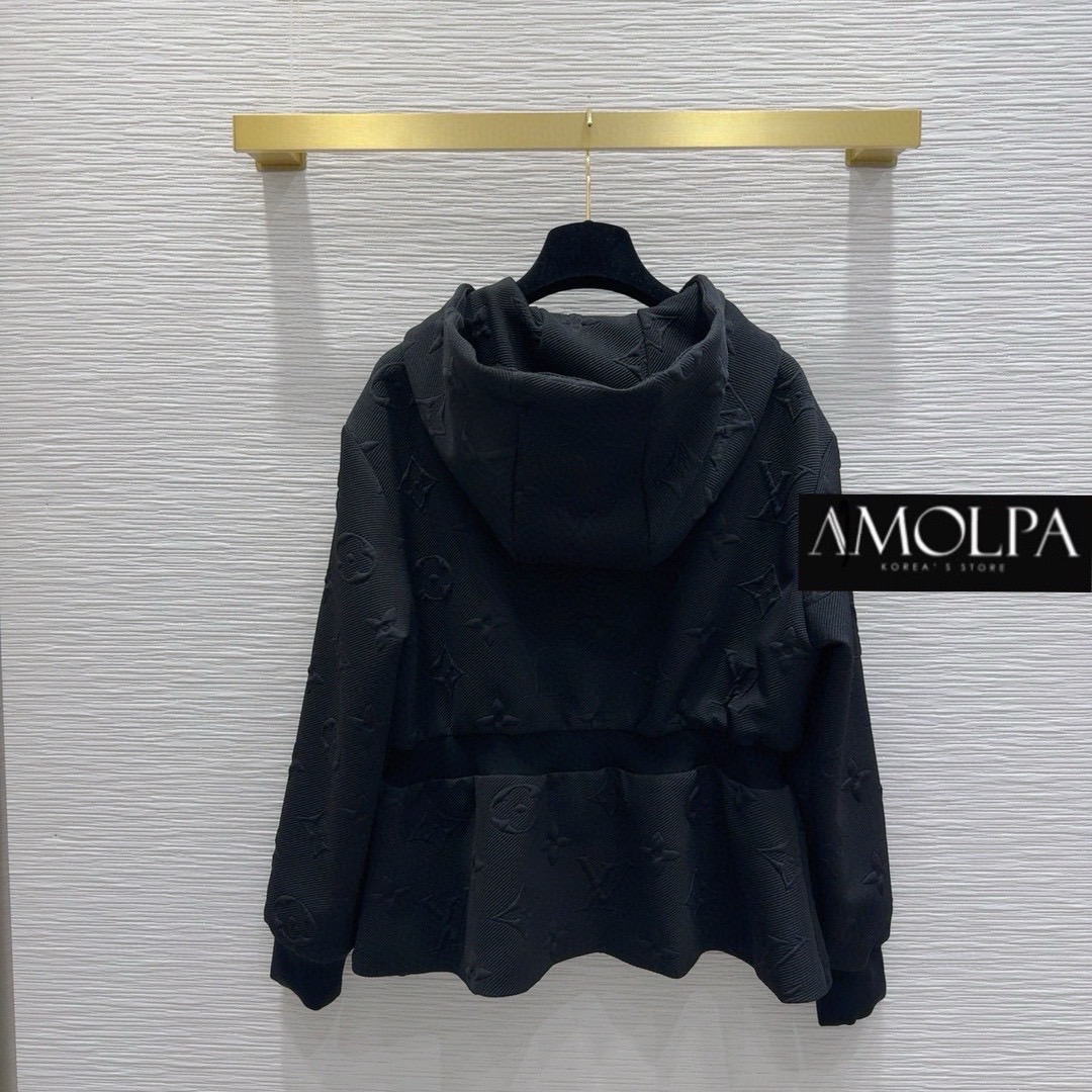 JACKET LV 3D งาน 1 : 1 งานสวยสุด ปัง เนื้อผ้าดีม๊าก ผ้าใส่สบายมาก ห้ามพลาดใส่สบายสุดๆ ใส่สบาย : สินค้าคุณภาพ (พร้อมส่ง)