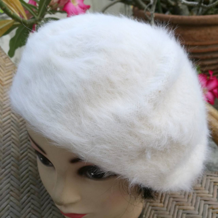 หมวกเบเร่ต์ขนกระต่ายแท้ นุ่มมากกก สีครีม