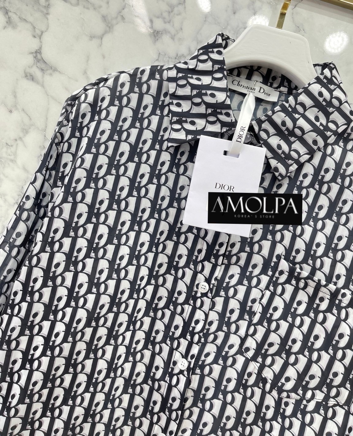 เสื้อเชิ้ตผ้าไหมเกาหลี CD. สวยหรูดูแพง แสงออก ดีเทลละเอียดทุกจุด ลายใหม่ ใส่สบาย : สินค้าคุณภาพ (พร้อมส่ง)