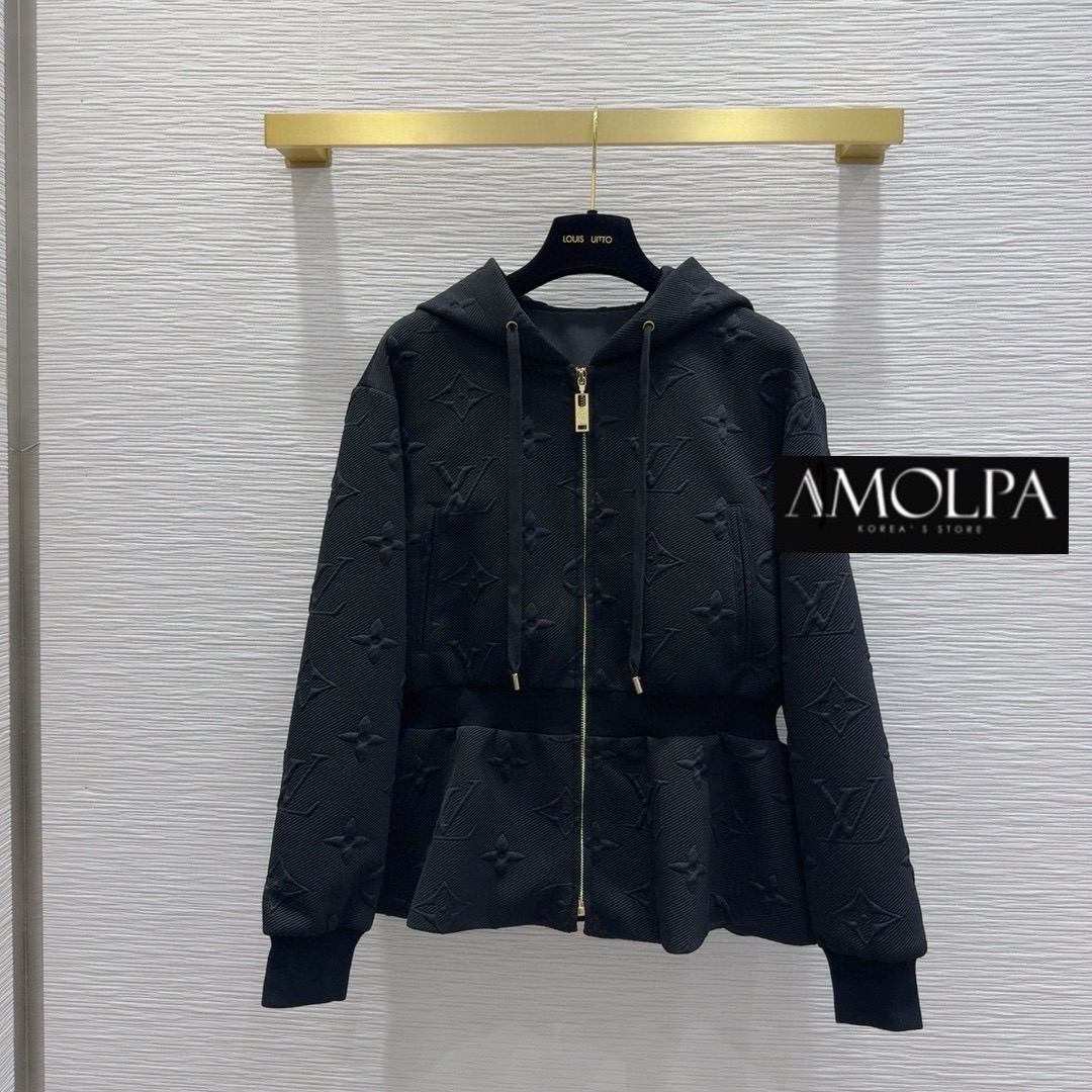 JACKET LV 3D งาน 1 : 1 งานสวยสุด ปัง เนื้อผ้าดีม๊าก ผ้าใส่สบายมาก ห้ามพลาดใส่สบายสุดๆ ใส่สบาย : สินค้าคุณภาพ (พร้อมส่ง)