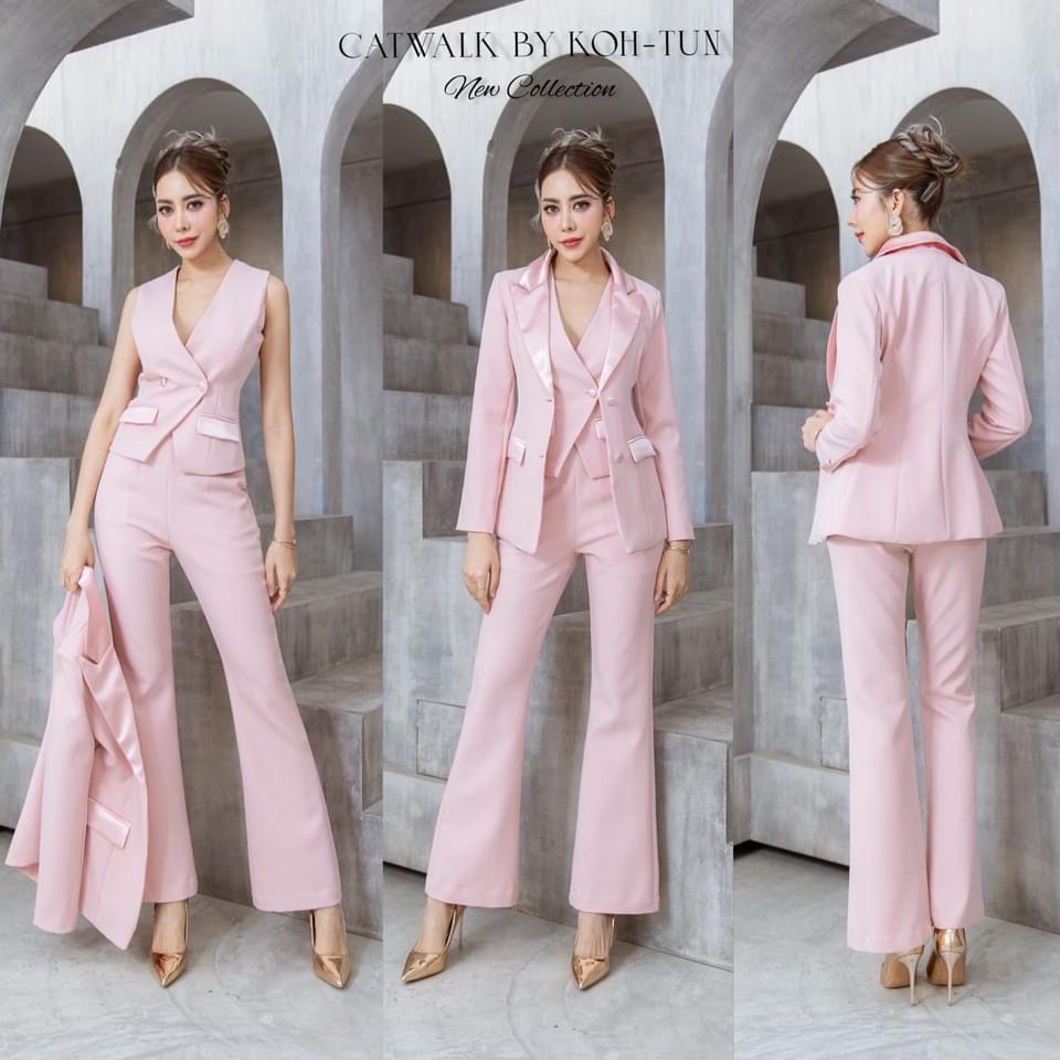 เซตBLAZER 3 ชิ้น เสื้อกั๊กครอปแขนกุด ทรงเข้ารูปคอวี ตัวBLAZERแล้วดูเท่ห์ มาก +กางเกงทรงขาขาม้า ใส่สบาย สินค้าคุณภาพ (พร้อมส่ง)