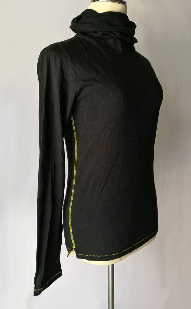 เสื้อคอเต่าสีดำ LEVI'S ผ้าดีมากกก