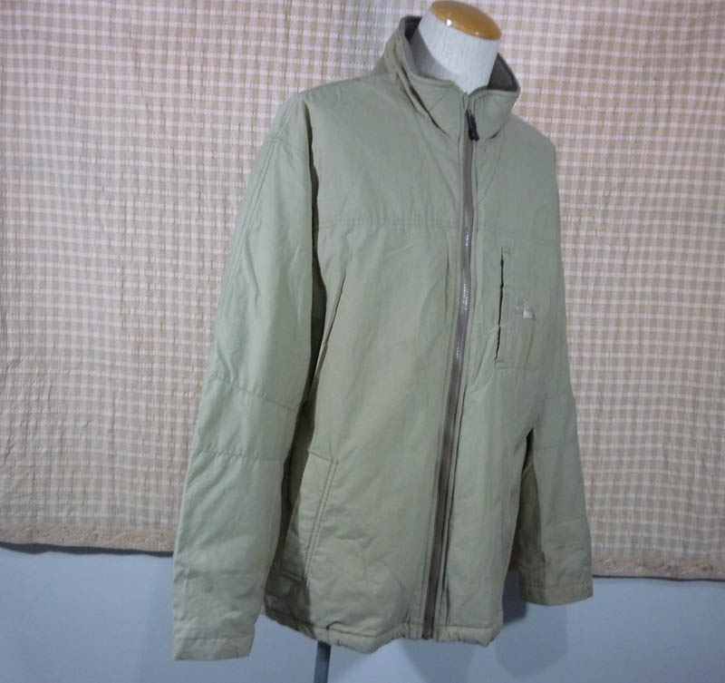 แจ็คเก็ต First Down อก 52 อุ่นมาก หล่อ