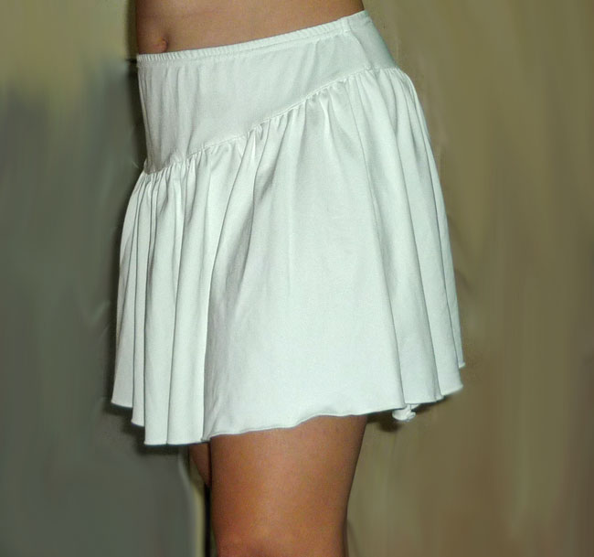 กระโปรงผ้ายืดสีขาวเนื้อดี สวยหวานน่ารักมาก
