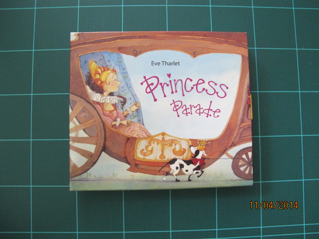 Princess Parade Moving Book : ขบวนพาเหรดเจ้าชาย หนังสือบอร์ดบุ๊คพับไปมาได้