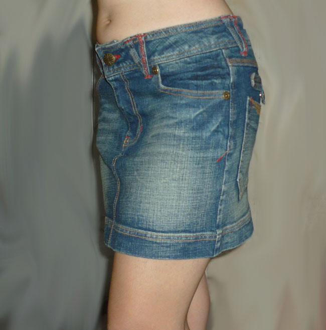 #1กระโปรงยีนส์แต่งปัก สวยมากกก 29-33-13
