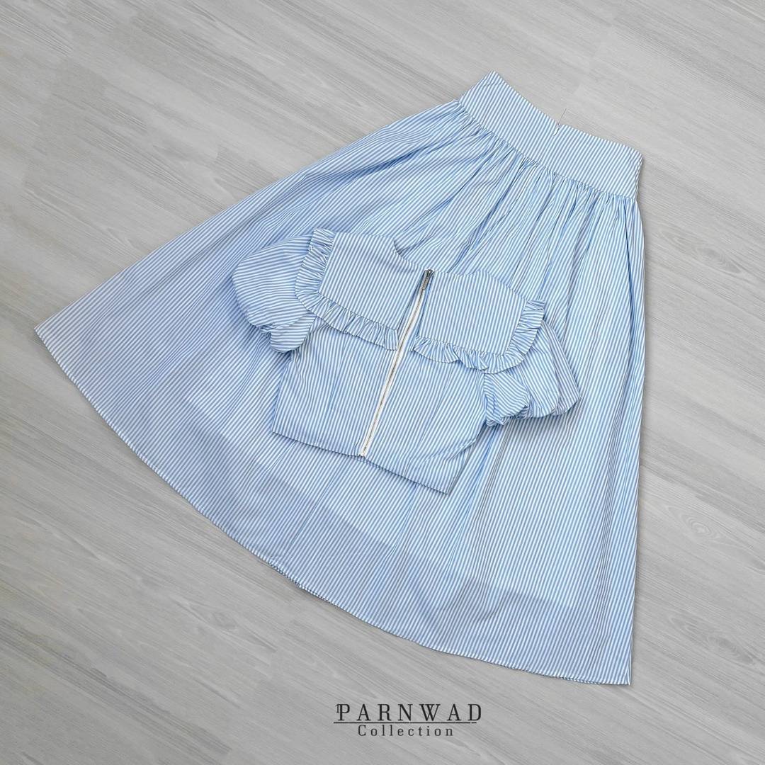 Set เสื้อคอปกแขนตุ๊กตาซิปหลัง มาพร้อมกับกระโปรงเอวสูงจับจีบเล็กน้อย ซับในทั้งชุด ใส่สบาย : สินค้าคุณภาพ (พร้อมส่ง)