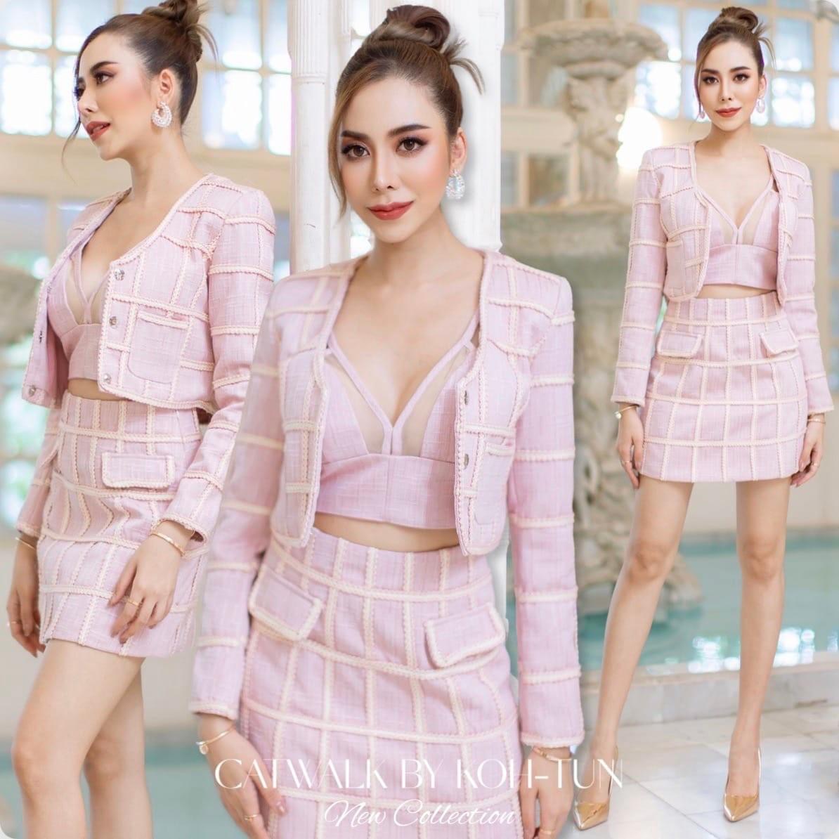 เซต 3 ชิ้น เสื้อคลุม+เสื้อครอป+กระโปรง เนื้อผ้าเกรดA++ สวยมาก สินค้าคุณภาพ (พร้อมส่ง)