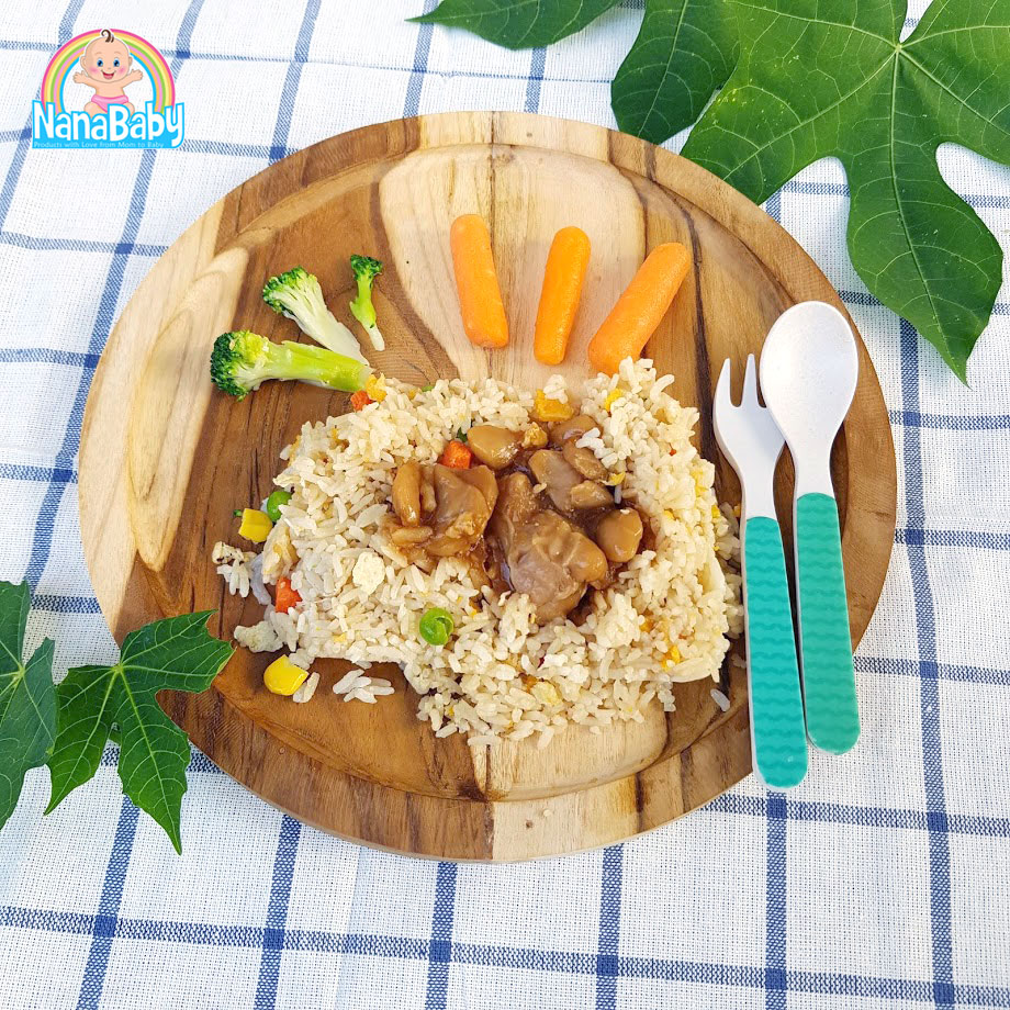 จานไม้กลม จานถาดไม้ จากไม้สักแท้ Food Grade Wood Plate by NanaBaby