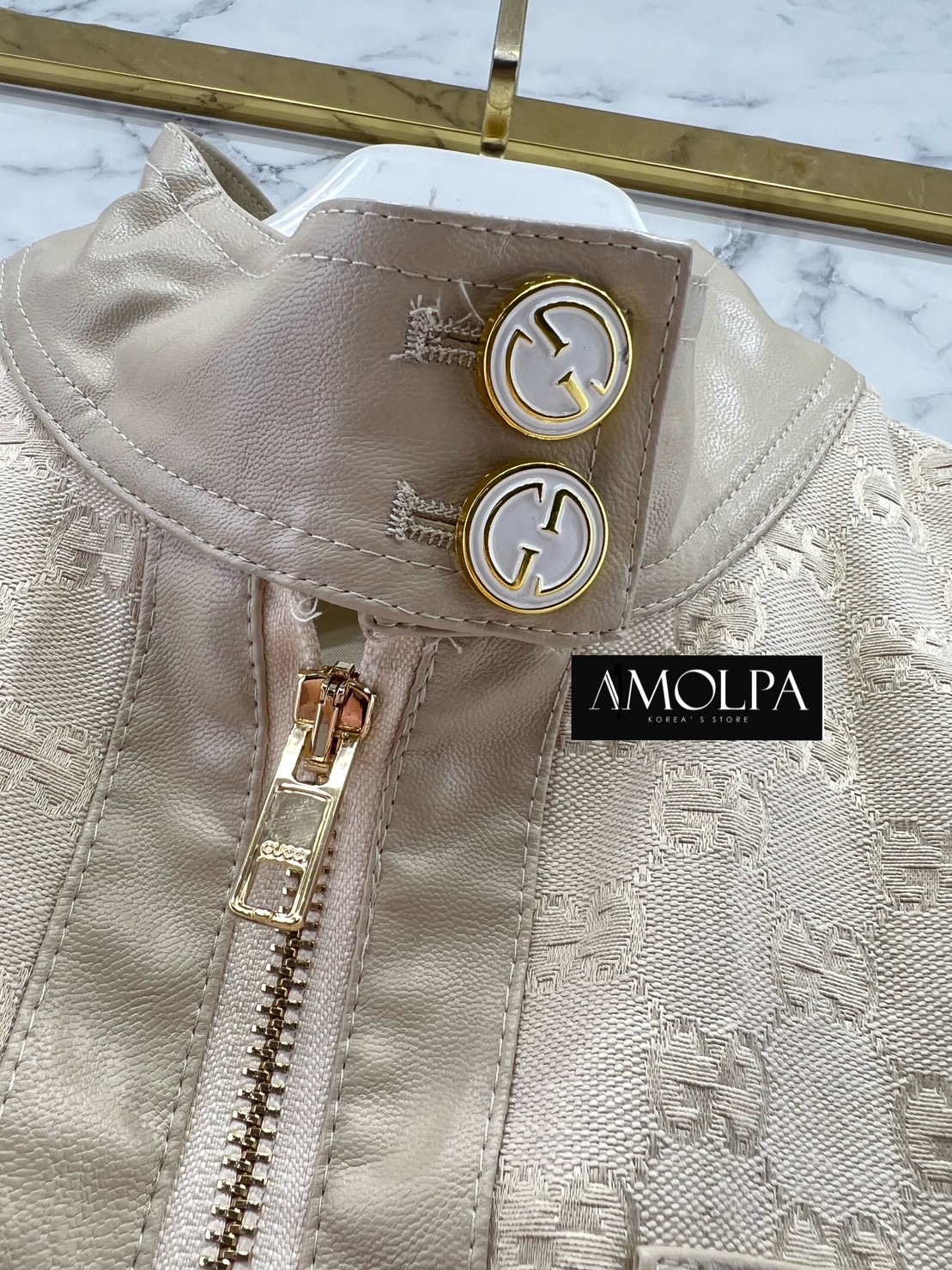 JACKET GG. ผ้าทอลายแบรนด์ งานผ้าอย่างดี ปั้มทุกจุดดเลยค้าลูกค้า *ใส่ได้ทั้ง ช ญ ใส่สบาย : สินค้าคุณภาพ (พร้อมส่ง)