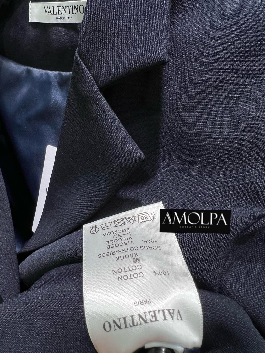 BLAZER VALENTINO Colletion 2024SS งาน hiend สูท VALENTINO เนื้อผ้า อย่างดี ด้านในมีซับในทั้งตัว ใส่สบาย : สินค้าคุณภาพ (พร้อมส่ง)