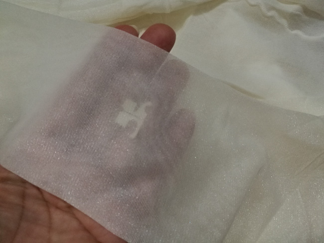 ถุงน่องแฟชั่น Courrèges สวยหรูมาก