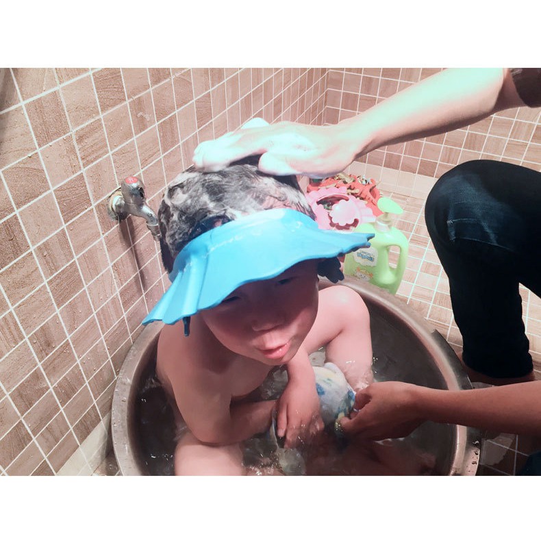 หมวกสระผมเด็ก ที่กันสระผมเด็ก หมวกกันแชมพูสระผมเด็ก ปรับขนาดหัวได้ สำหรับเด็กวัย 0-6 ปี