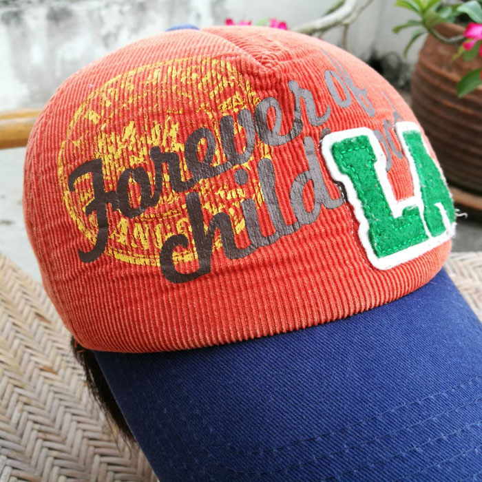 หมวกแก๊ปผ้าลูกฟูก สวยเท่ใบนี้