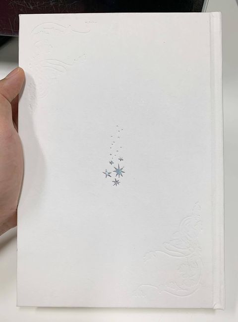 สตาร์ดัสท์ (Stardust) (ปกแข็ง พิมพ์จำกัด)