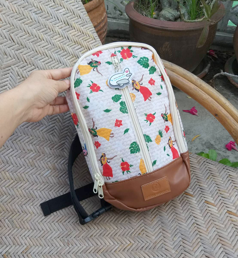 กระเป๋าคาดอก JAL Japan Airlines