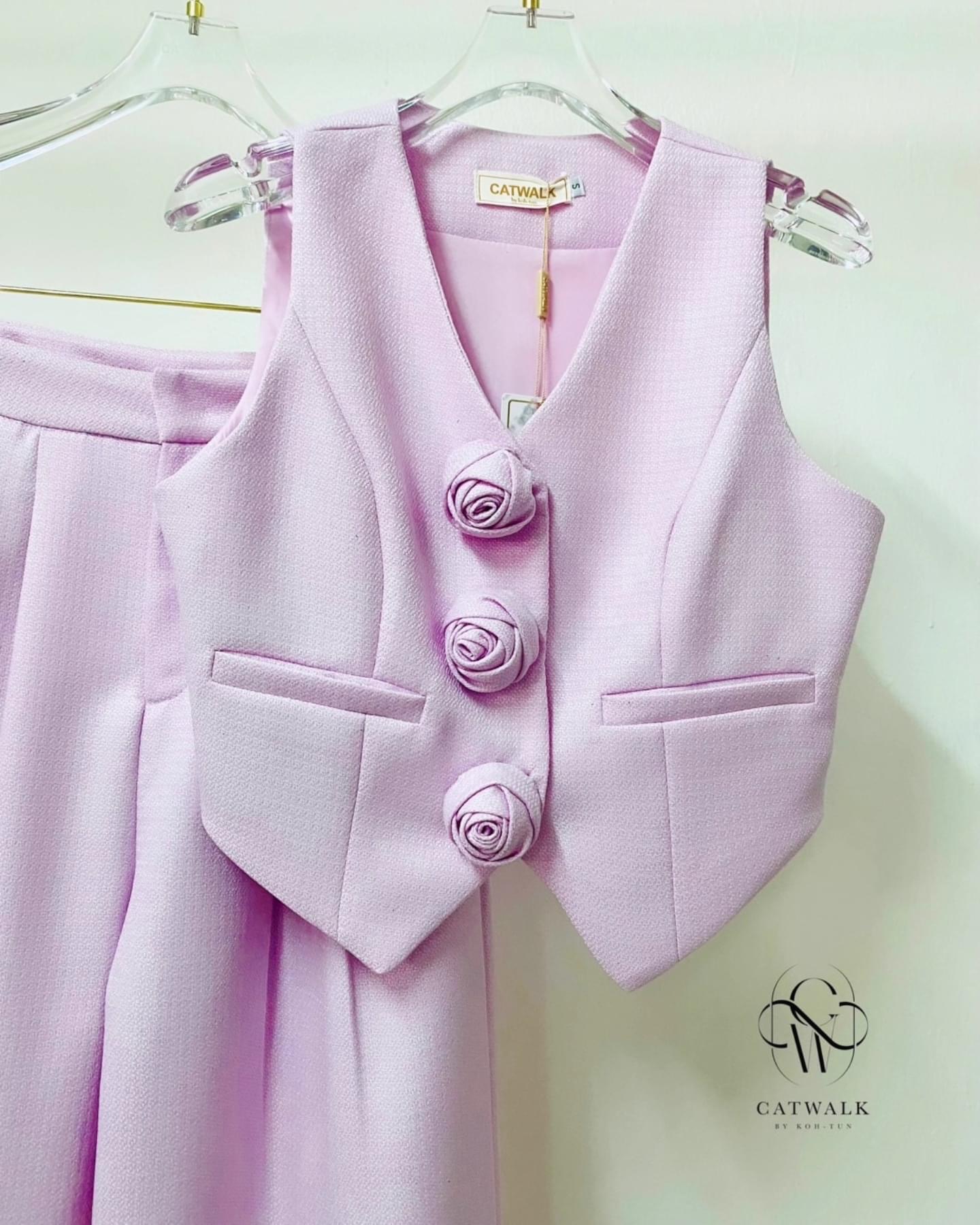 เซตเสื้อ Vestแต่งดอกไม้ +กางเกงทรงสวย เนื้อผ้าทอ ลายเกรดเอ ใส่สบาย : สินค้าคุณภาพ (พร้อมส่ง)
