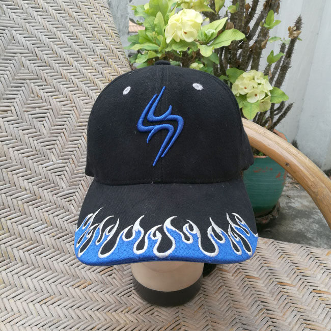 หมวกแก๊ป nev สวยมากใบนี้ ใบใหญ่ 61ซม.