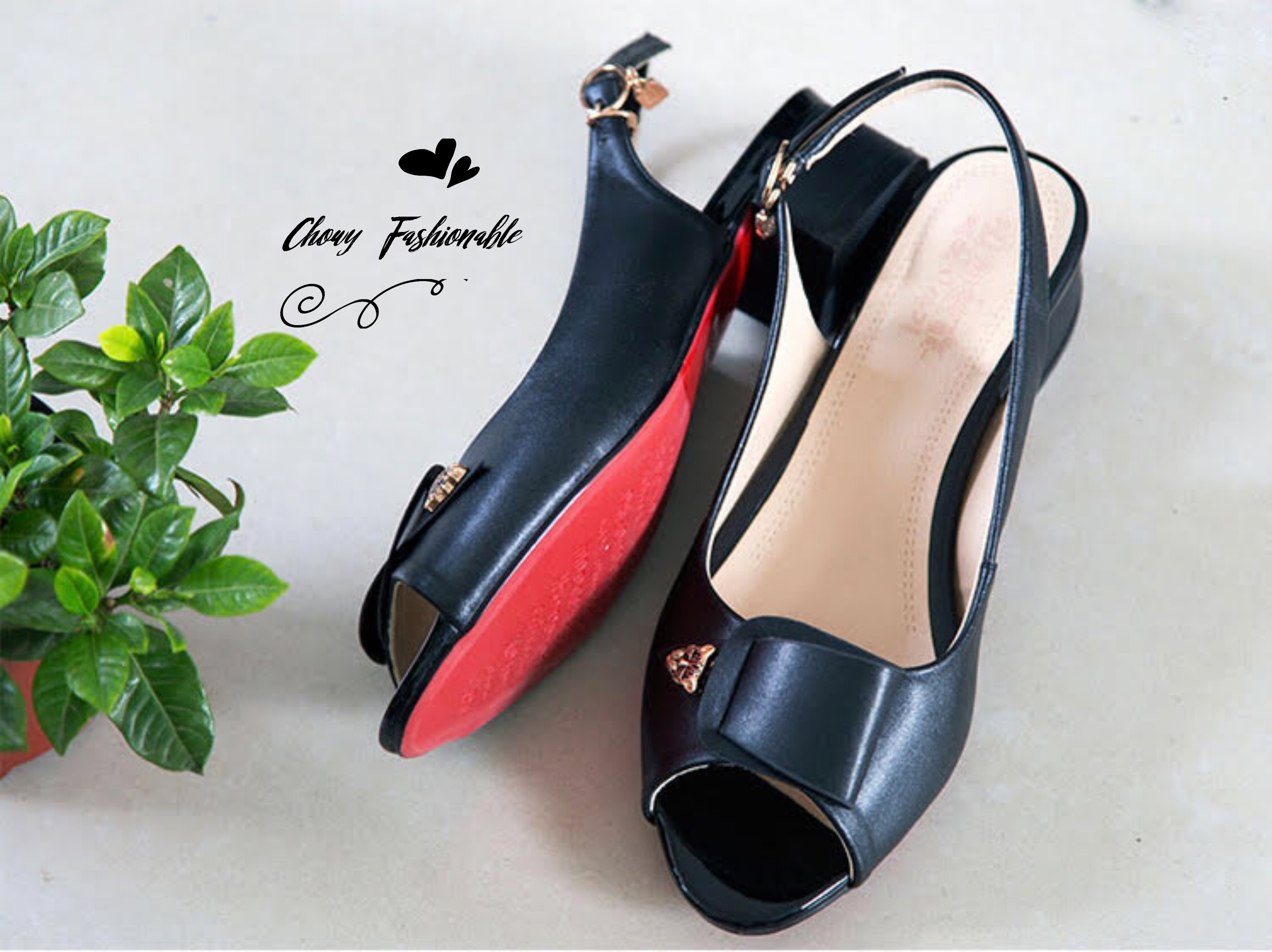 รองเท้าไซส์ใหญ่ 41-44 EU รองเท้ารัดส้น ส้นตึก 1.5 นิ้ว หนังแท้ งานนำเข้าเกาหลี ไซส์ใหญ่ สีดำ CHOWY KR0400BL