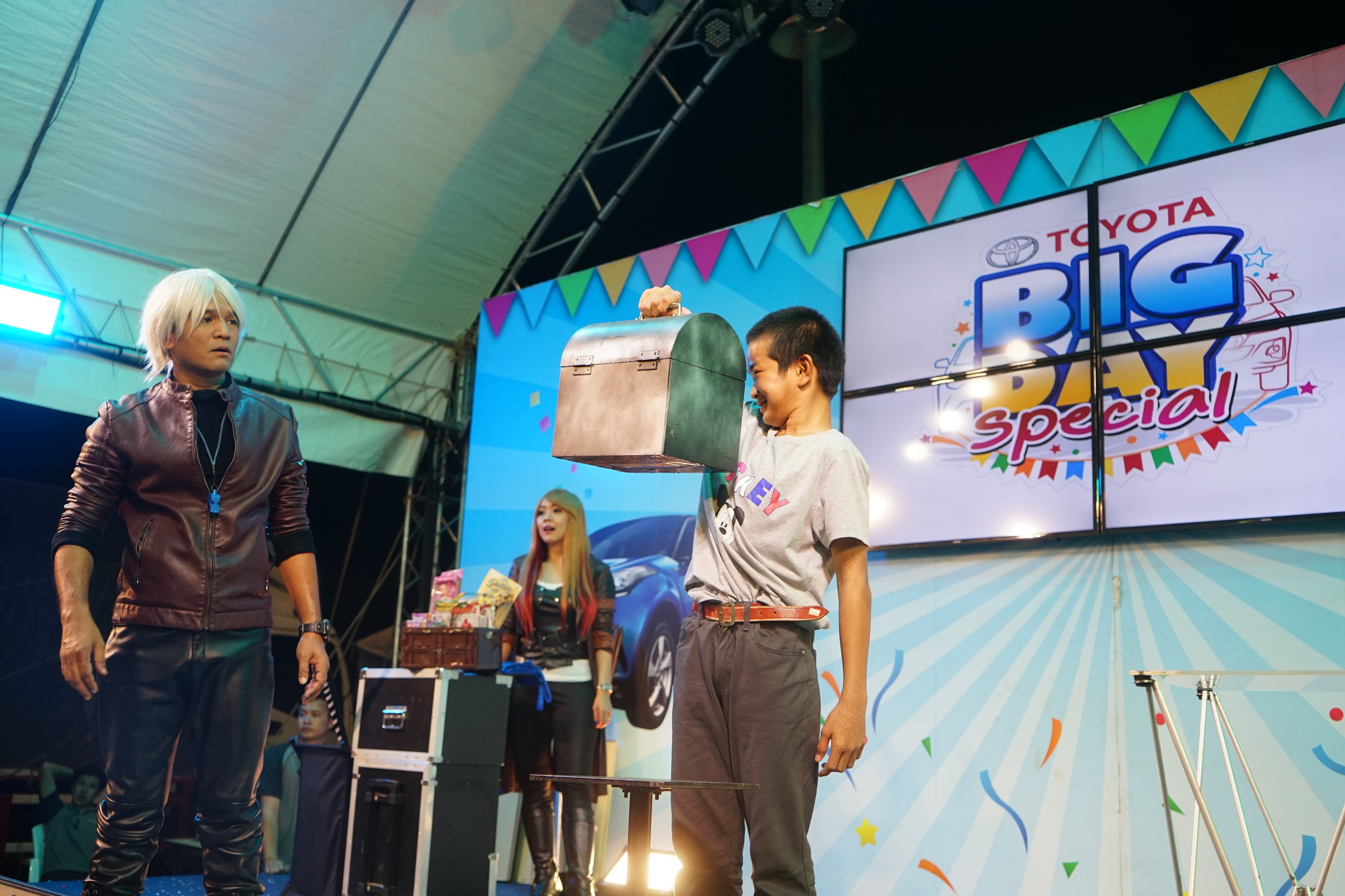 มายากล นักมายากล การแสดง โชว์ Magic Show "งาน TOYOTA BIG DAY" 09/03/2562