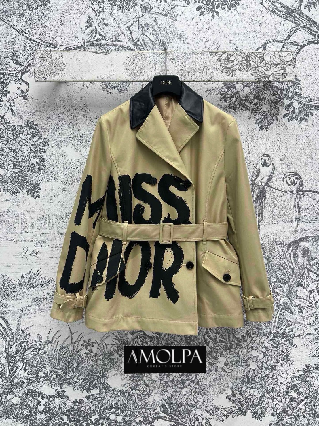 BLAZER CD MISS DIOR COLLECTION Colletion 2024SS งาน hiend ผ้าดีมาก มีน้ำหนักสุดๆ เย็นมากๆ ห้ามพลาดเลยน๊า สวยสุดๆ ใส่สบาย : สินค้าคุณภาพ (พร้อมส่ง)