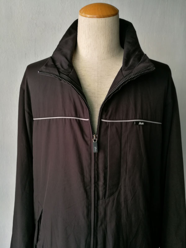 แจ็คเก็ตสปอร์ต asics สีดำ ผ้าดีมาก หนานุ่มอุ่นมาก