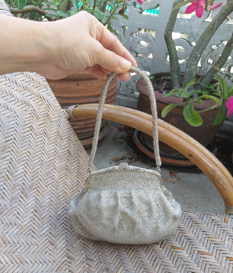 กระเป๋าออกงาน ปักเลื่อมทั้งใบสวยมากกกก