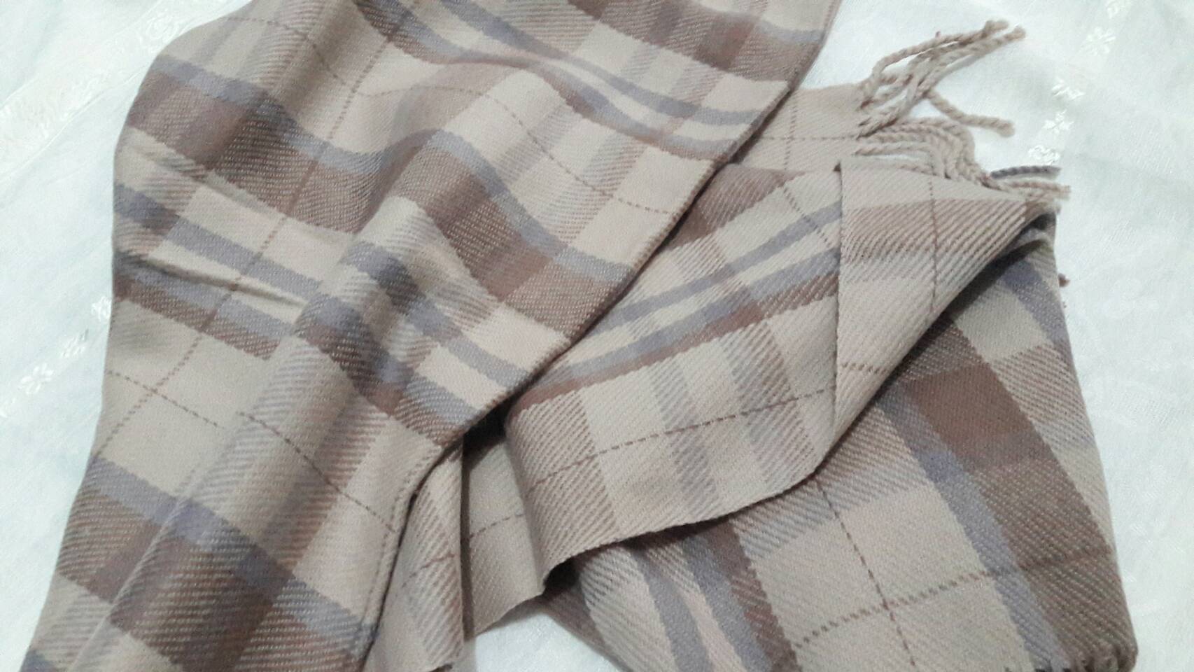 ผ้าคลุมไหล่ พันคอผืนใหญ่ Eclore 100% Wool /ของใหม่/