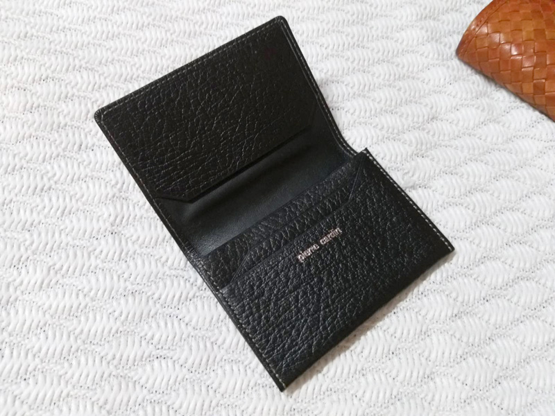 กระเป๋าใส่บัตร หนังแท้สีดำ pierre cardin