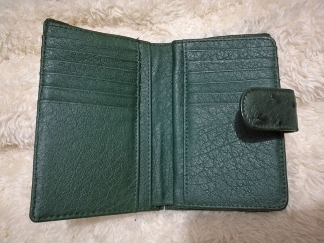 กระเป๋าสตางค์หนังนกกระจอกเทศ