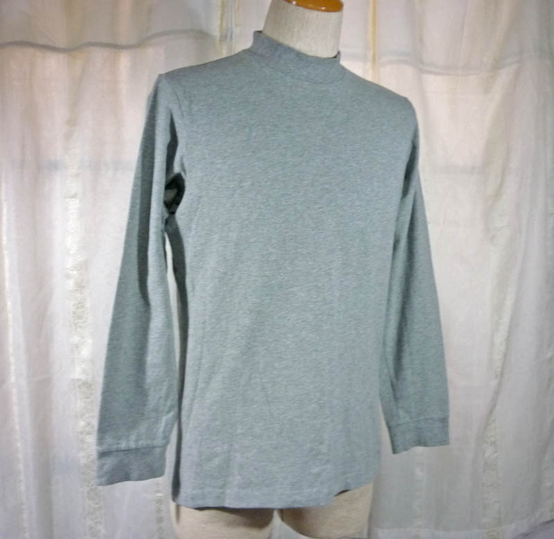 เสื้อคอเต่า เสื้อลองจอนชาย Uniqlo ไซด์S-M