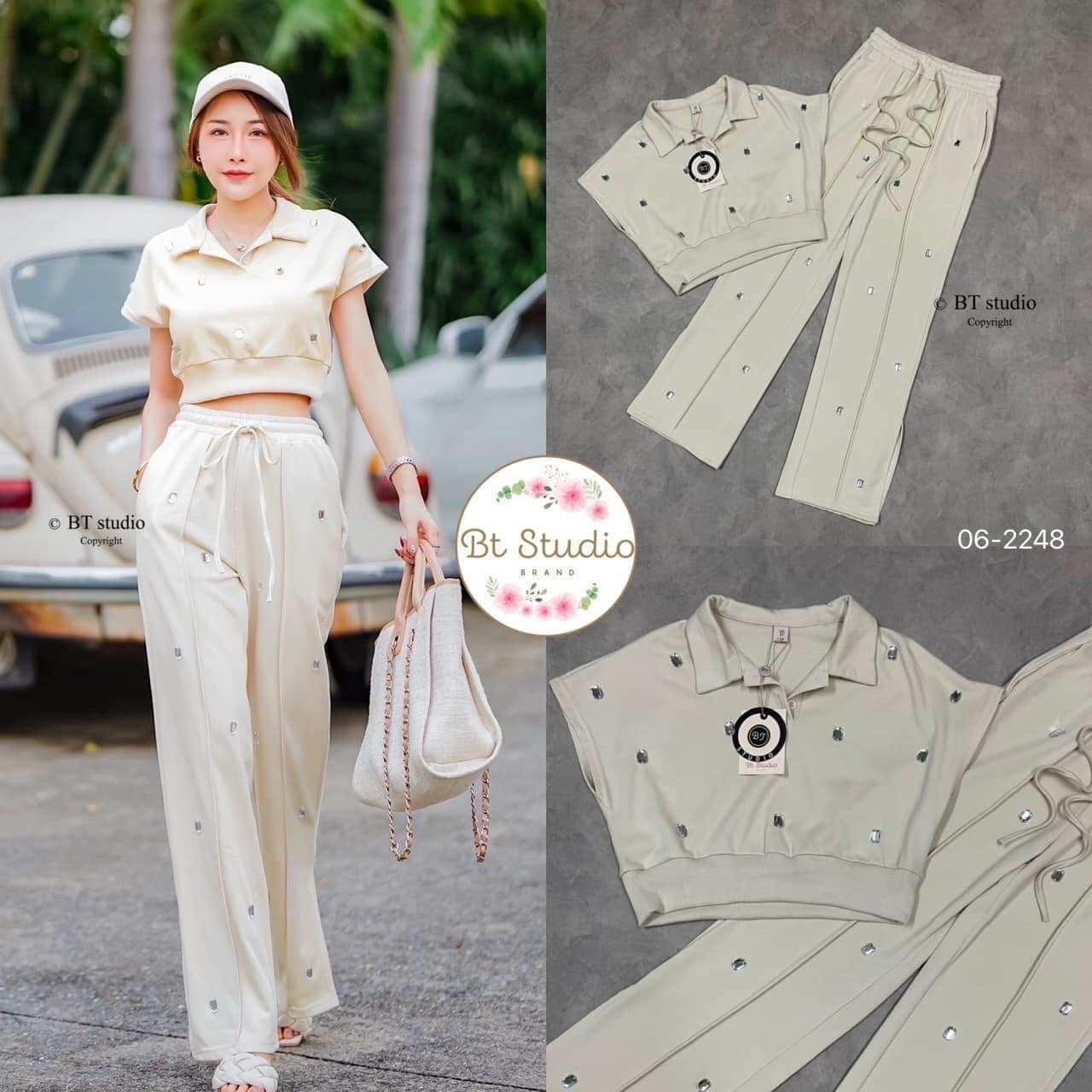 เซท 2 ชิ้น เสื้อแขนกุดแต่งปก ปลายเอวจั้ม มาพร้อมกางเกงขายาวเอว สม็อคปลายขาผ่าข้าง งานสวยม๊าก เย็บ ติดเพชร ทั้งชุดดด : สินค้าคุณภาพ (พร้อมส่ง)