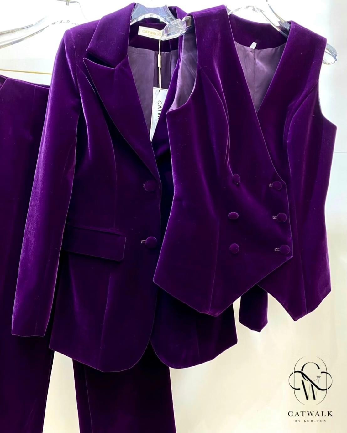 เซตBLAZER 3ชิ้น เสื้อคลุม+เสื้อกั๊ก+กางเกงขายาว งานผ้ากำมะหยี่ เกรดเอ เนื้อผ้าสวยมาก : สินค้าคุณภาพ (พร้อมส่ง)