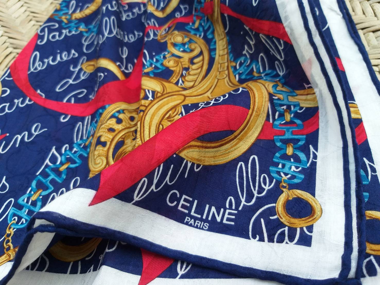 ผ้าเช็ดหน้า CELINE ผ้านุ่มมาก ผืนใหญ่