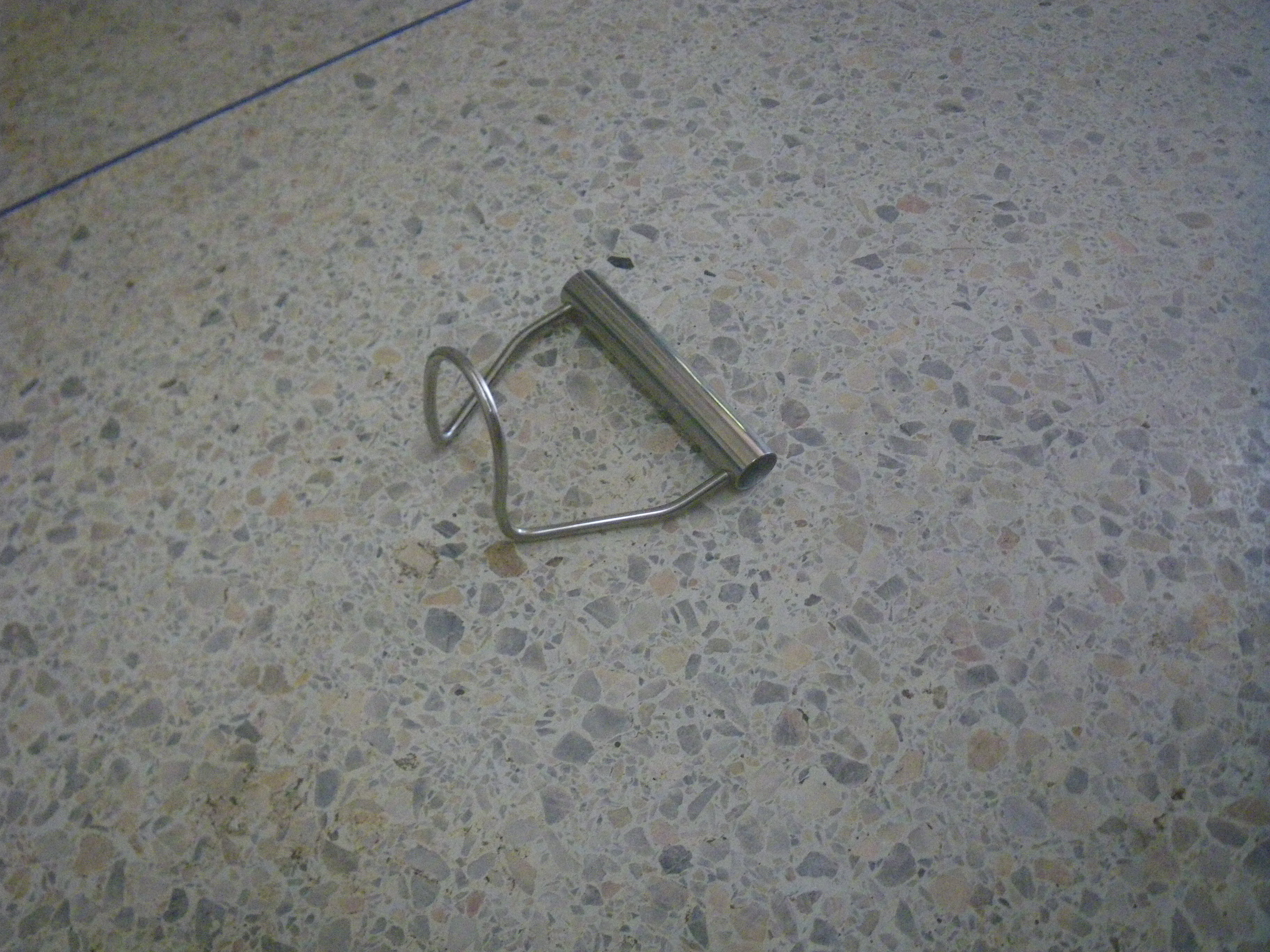 หูหิ้วถังน้ำขนาดบรรจุ 20 ลิตร แบบใส ชิ้นงานทำด้วยสแตนเลส