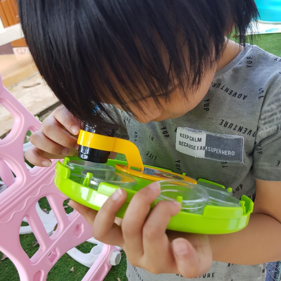 ชุดสะสมแมลงและสำรวจธรรมชาติ กล้องขยาย Microscope ของเล่นวิทยาศาสตร์ เพื่อการเรียนรู้อย่างสนุกสนาน