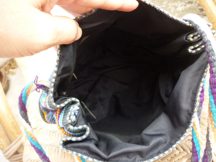 กระเป๋าผ้าทอ สวยน่าใช้มาก