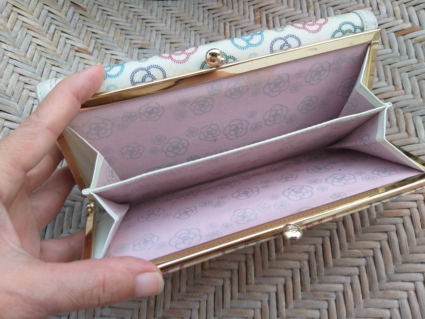 กระเป๋าสตางค์ CLATHAS หนังแท้ ช่องเยอะ