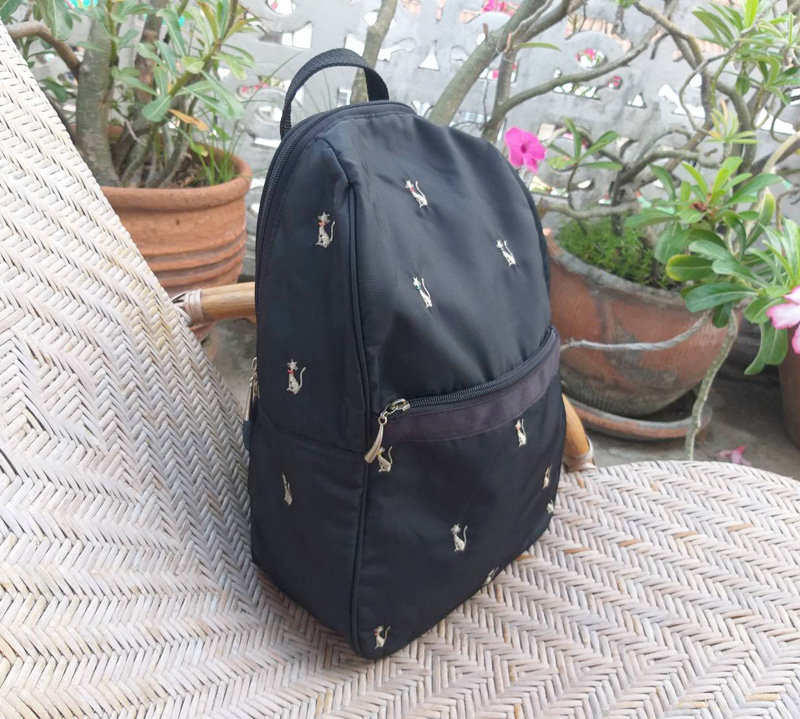 กระเป๋าเป้ปักแมวเหมียว น่ารัก ทาสแมวไม่ควรพลาด