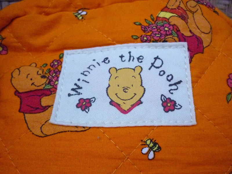 กระเป๋า Pooh ลิขสิทธิ์แท้จากญี่ปุ่น ใบน้อยๆ น่ารักมาก
