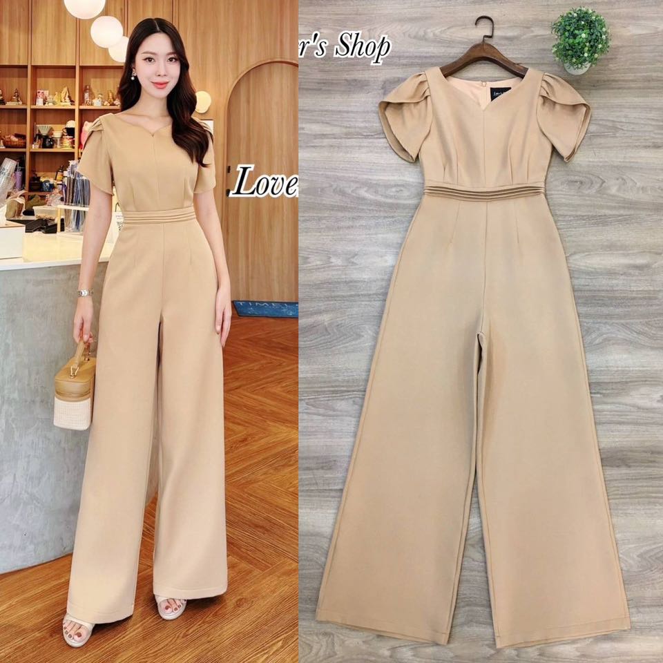 พร้อมส่ง4Size:SML XL Teg : Lover’s Shop Detail : จั้มสูทกางเกงขายาว ลุคเรียบหรู ดูผู้ดี ดีเทลแขนกลีบบัว ทรงคอวีขอบเอวเย็บตีเกล็ดมาให้นะคะ ช่วงกางเกงเป็นทรงขากระบอกกลาง งานซิบหลังใส่ง่าย เนื้อผ้าสูทอัดกาว ผ้าหนากำลังดี ใส่สบายไม่อึดอัด งานมีซับในอย่างดีนะค